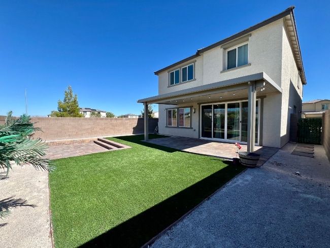 Foto del edificio - 2878 Sweeping Palm Rd