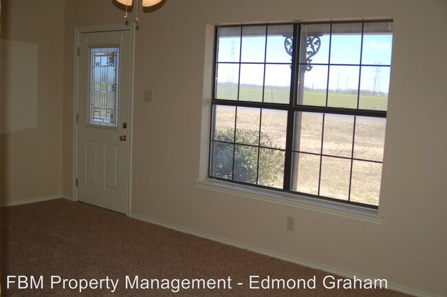 Building Photo - 3 br, 1 bath House - 329 Hyles