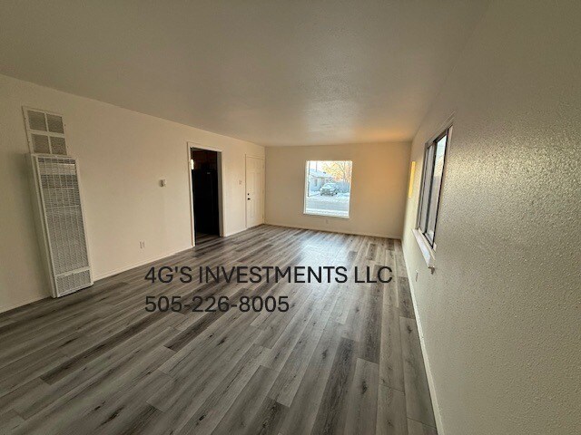 Foto del edificio - 2324 E 17th St