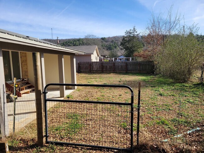 Foto del edificio - 211 Cloos Cir Dr