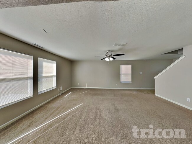 Foto del edificio - 908 Littleton Dr