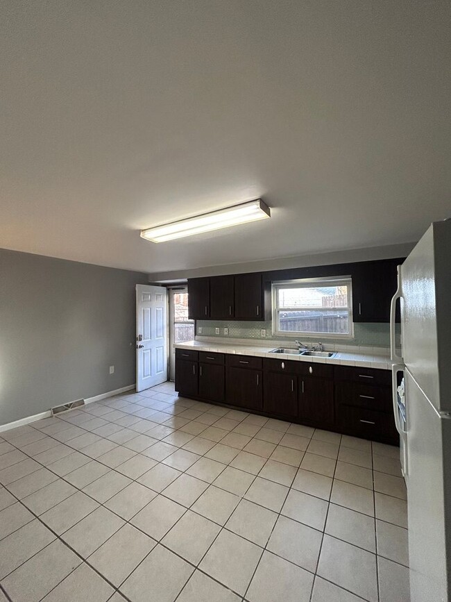 Foto del edificio - 1220-1224 Termon Ave