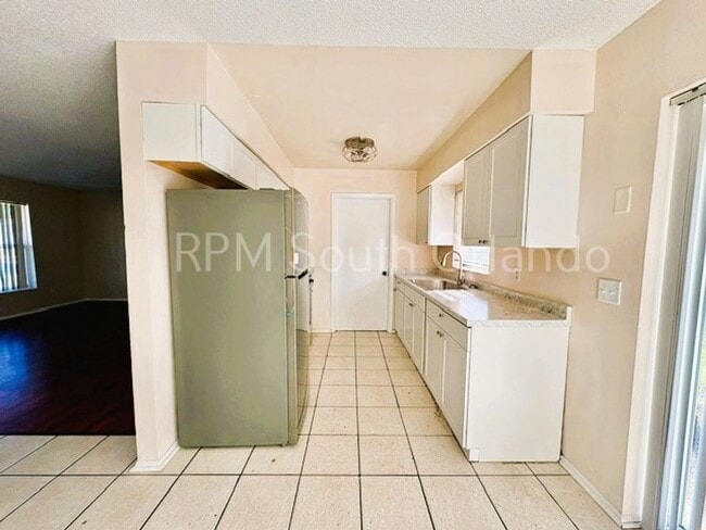 Photo - 1205 Baranova rd House