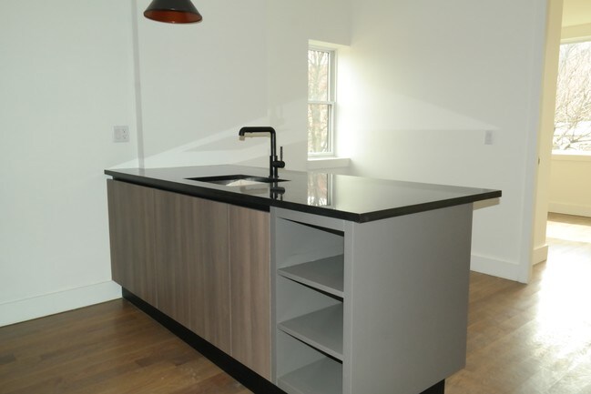 Foto del edificio - 249 Newkirk Ave