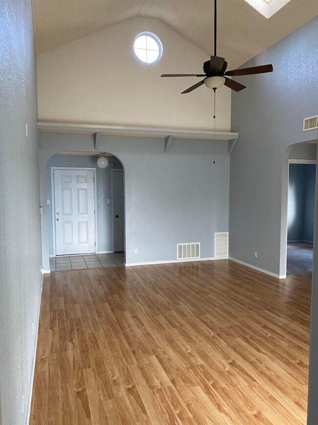 Foto del edificio - 1445 Plaza Verde Dr