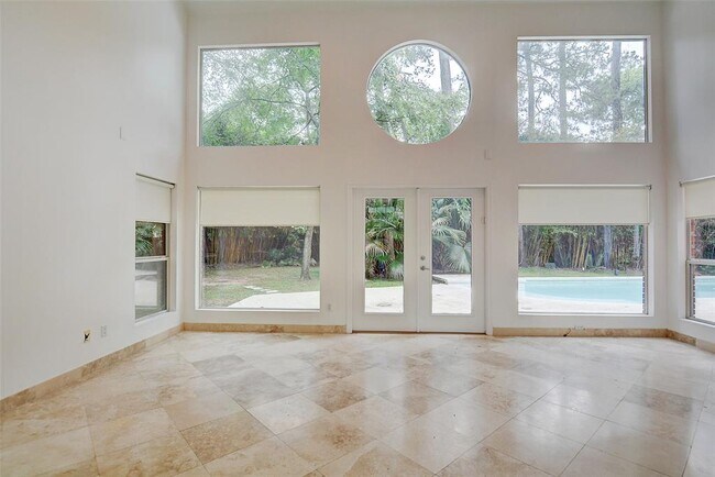 Building Photo - 10 S Indian Sage Cir