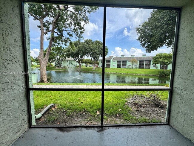 Building Photo - 8749 NW 39th St