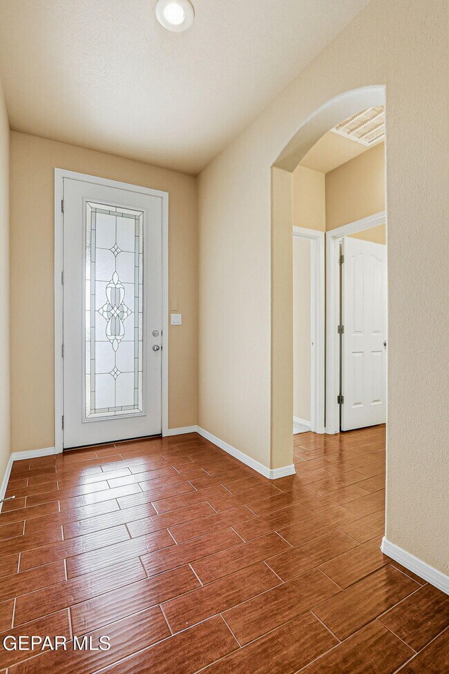 Foto del edificio - 7417 Dewberry Dr