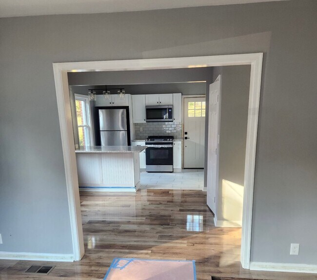 Renovated single family house - 1385 Westboro Dr SW