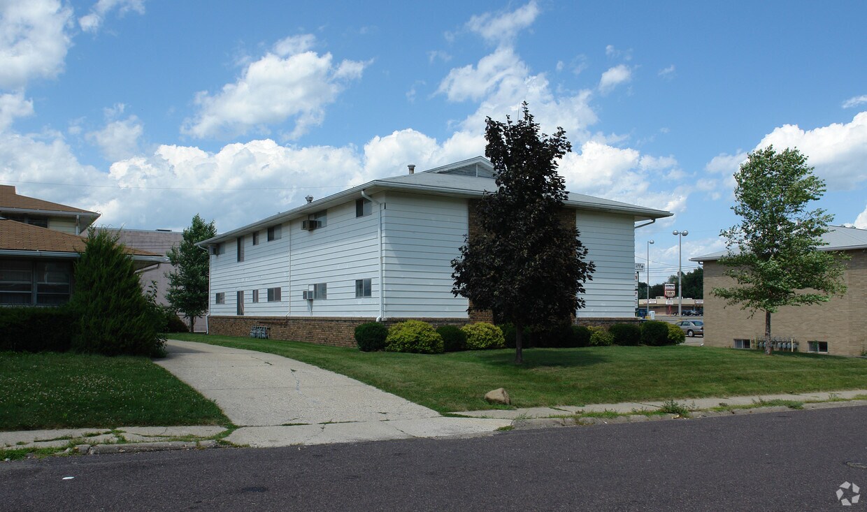 2517 W Wardcliffe Dr, Peoria, IL 61604 Apartments in Peoria, IL