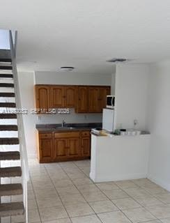 Building Photo - 3901 SW 109th Ave