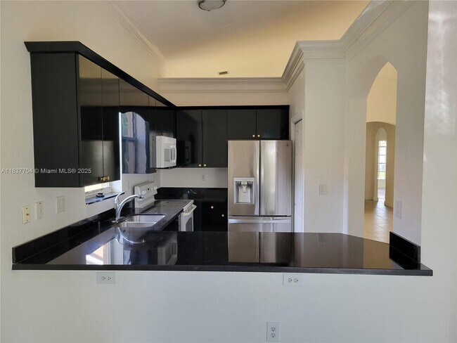 Foto del edificio - 4949 SW 134th Ave
