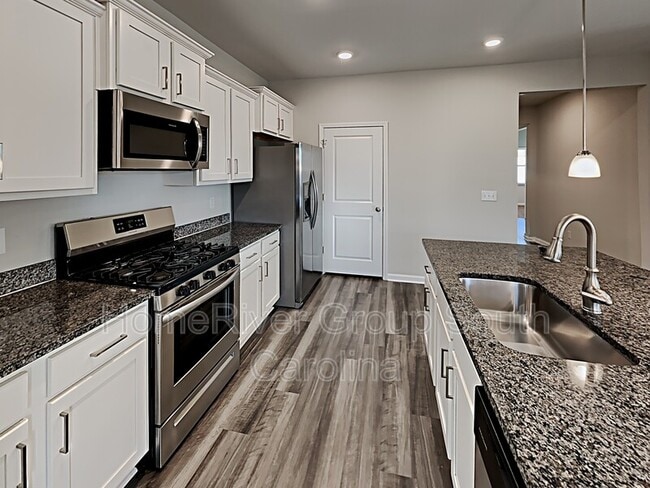 Building Photo - 329 Knawl Rd