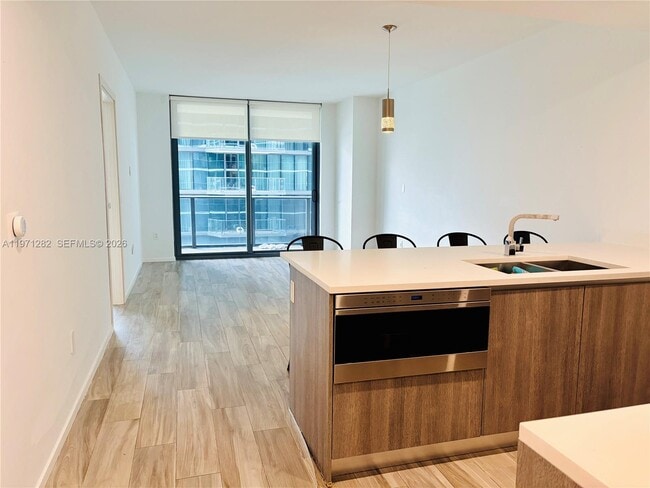 Foto del edificio - 801 S Miami Ave