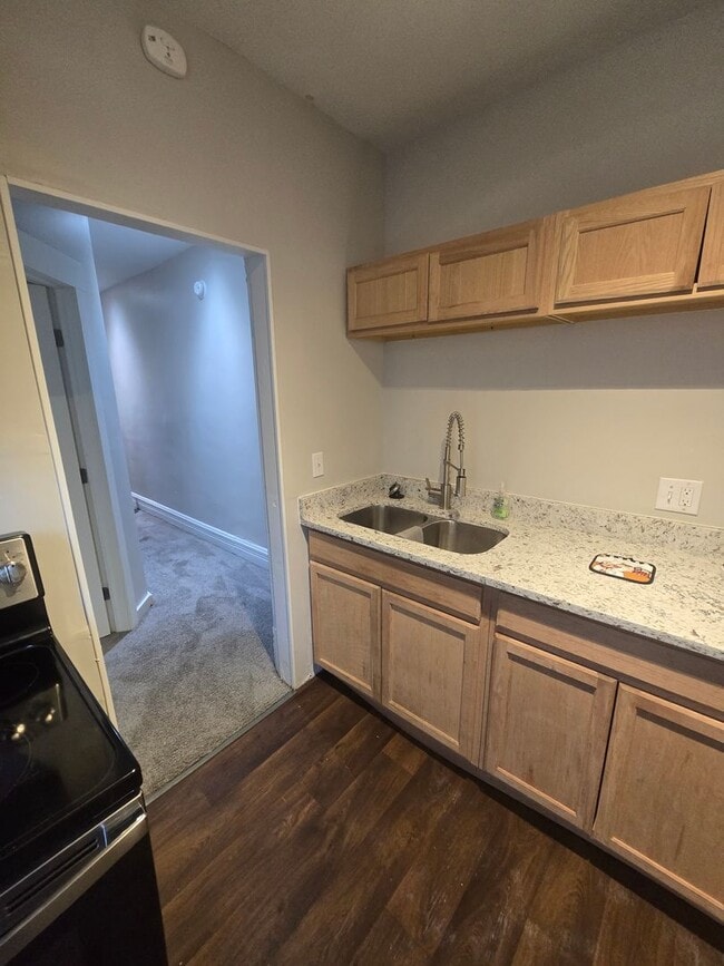 Building Photo - 41 N Guilford Ave