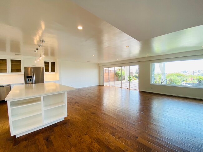 Building Photo - 2906 Rodin Pl