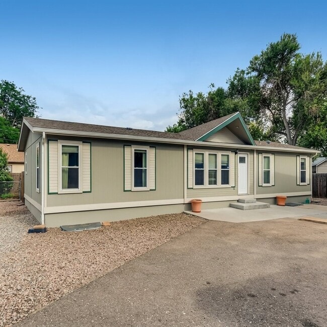 Building Photo - 9040 W 64th Pl