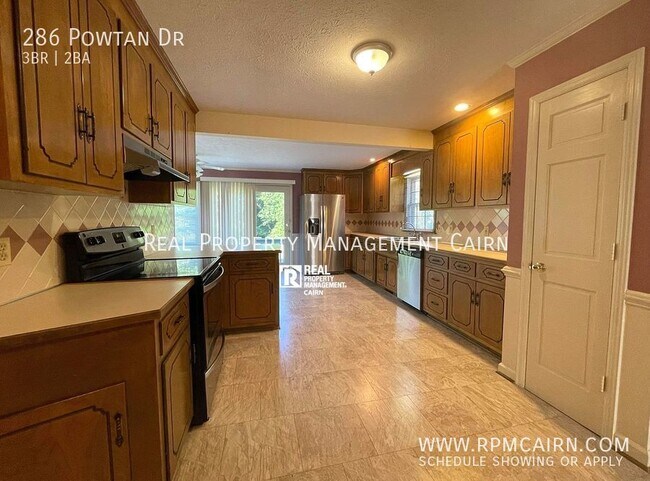 Photo - 286 Powtan Dr House