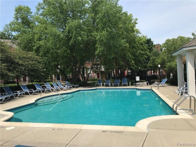 Foto del edificio - 1570 Maryland Club Dr