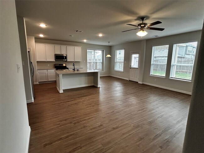 Building Photo - 5336 Latigo Ct