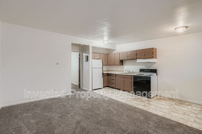 Foto del edificio - 257 E Powers Ave