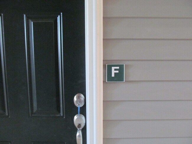 Foto del edificio - Brand new Condo!