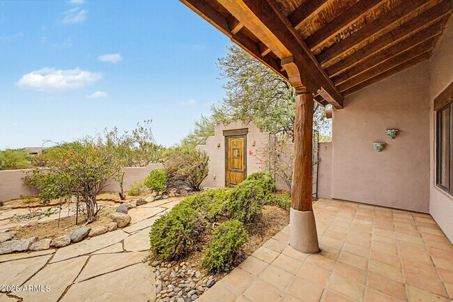 Building Photo - 9202 E Rimrock Dr