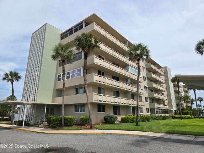 Building Photo - 2020 N Atlantic Ave
