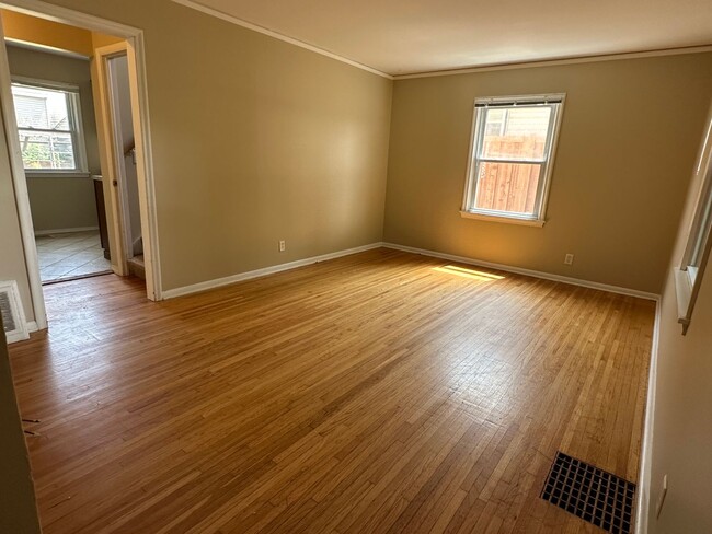 Foto del edificio - South Minneapolis Single Family Home, Gara...