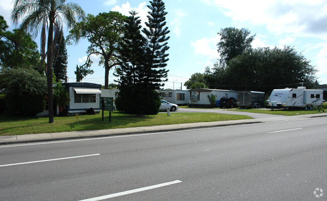 Foto del edificio - Pine Ridge Trailer Court