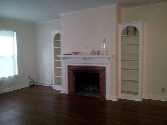 Building Photo - 33 Hillside Ave