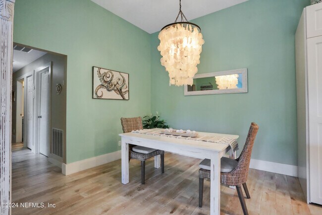 Building Photo - 228 Jardin De Mer Pl