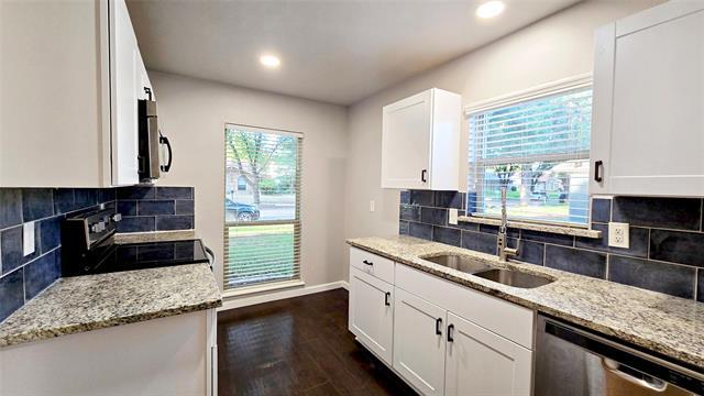 Building Photo - 2813 Ripplewood Dr
