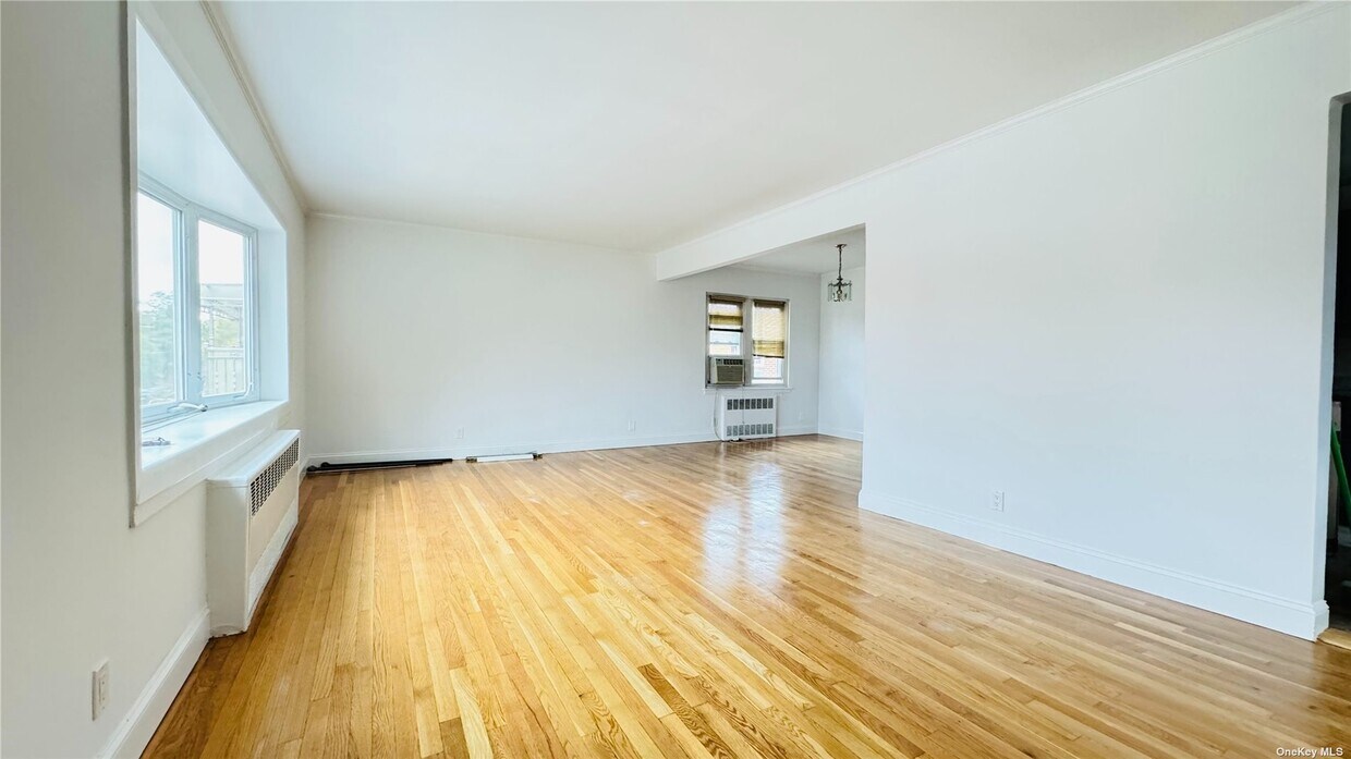 Primary Photo - 61-33 229th St