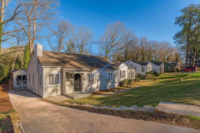 Building Photo - Move-In Ready All-Electric Home in Desirable Venetian Hills