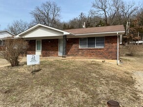 Building Photo - 118 Elliott Dr
