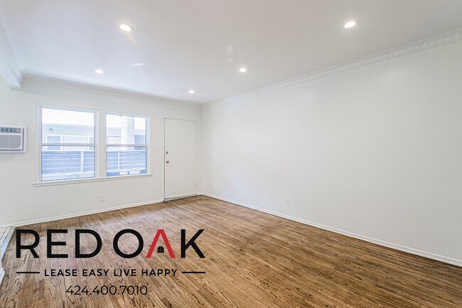 Foto del edificio - 5832 Carlton Way