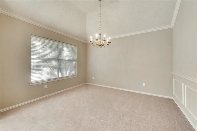 Building Photo - 8611 Ironwood Dr