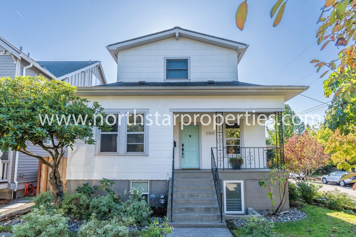 Remodeled SE Portland Classic House Rental in Portland, OR