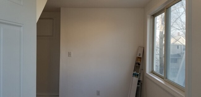 Building Photo - 138 Walnut Ave