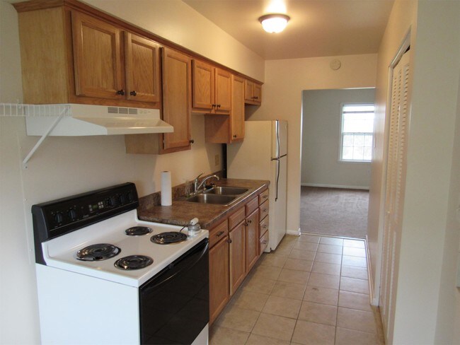 Building Photo - 6503 Carefree Ln