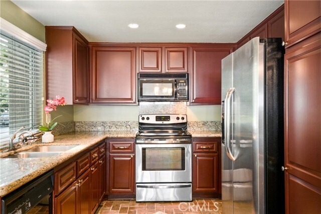 Foto del edificio - 6543 E