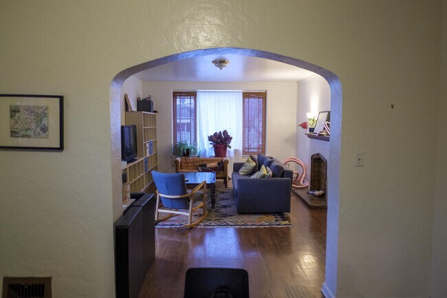 LIVING ROOM - 2260 W 20th St