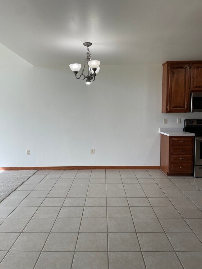 Área de comedor - 2034 River Point Ct