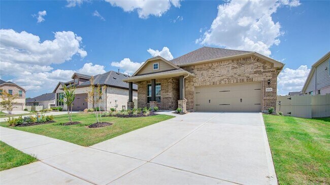Building Photo - 10248 Bayou Oaks Dr