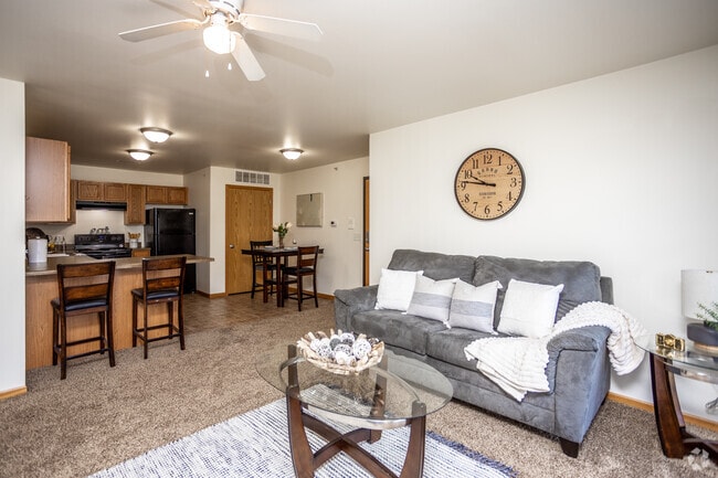 2BR, 1BA - 925 SF - Wheatland Condos