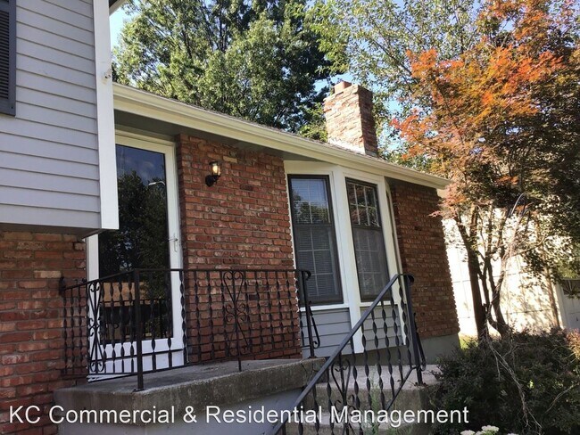 Foto del edificio - 3 br, 2 bath House - 921 NE 108th Terrace