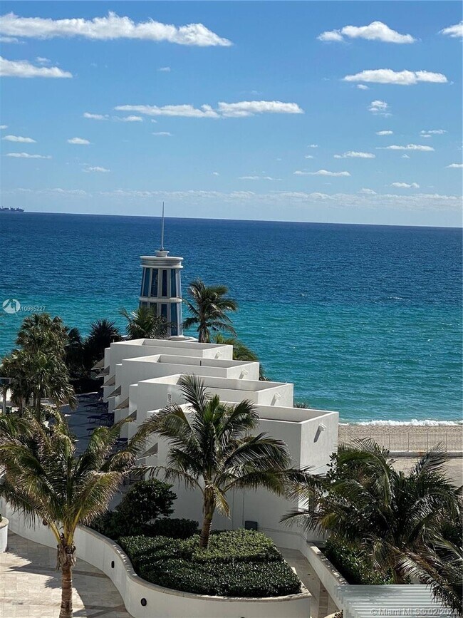 Foto del edificio - 3101 S Ocean Dr