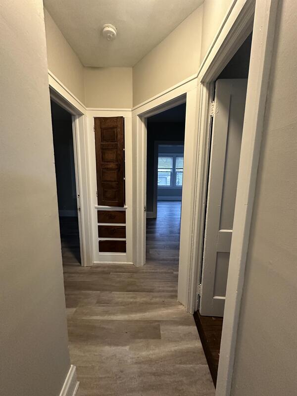 Foto del edificio - 3392 Beechwood Ave