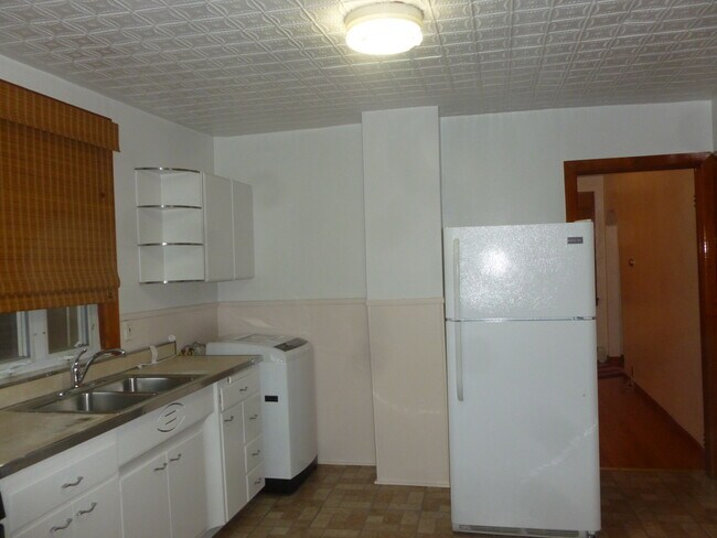 Foto del edificio - 16 Riverside Pl